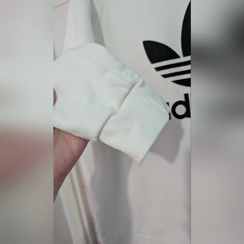 Adidas Off  White and Black Logo Sweatshirt Size XL - Picture 5 of 8